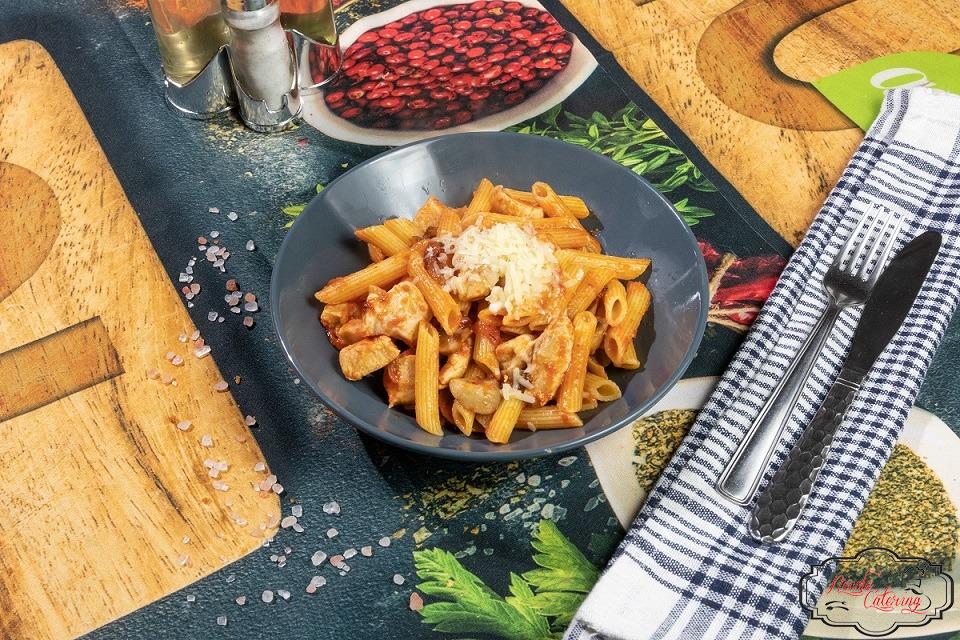 Penne Pollo de la Nicole Catering