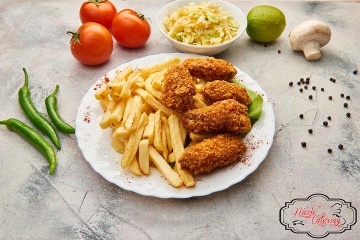 Meniu 8 Aripioare Crispy de la Nicole Catering